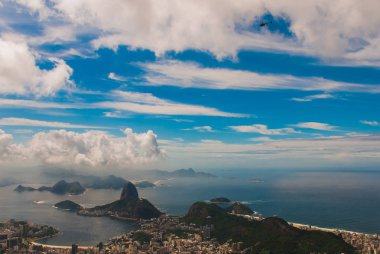 Rio de janeiro, Brezilya. Corcovado görüntülendi suggar somun ve botafogo Plajı