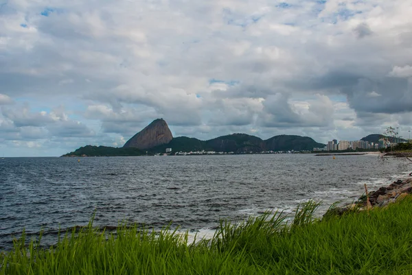 Rio de Janeiro, Brazília: festői kilátás a cukor Head Mountain Rio de Janeiro — Stock Fotó