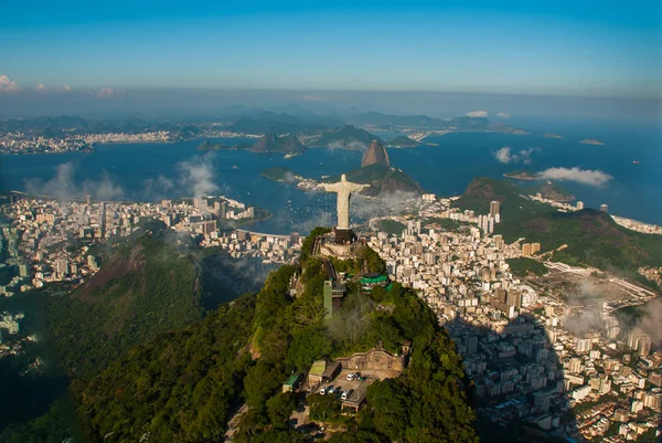 Rio de Janeiro, Brazil: Aerial view of Rio de Janeiro with Christ Redeemer and Corcovado Mountain — Stock Photo, Image