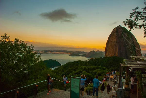 Рио-де-Жанейро, Бразилия: Канатная дорога и гора Сахарная Голова в Рио-де-Жанейро — стоковое фото