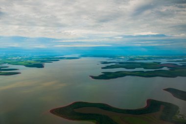 Manaus, Amazonas, Brezilya: nehrin üst görünümü. Güzel topraklar