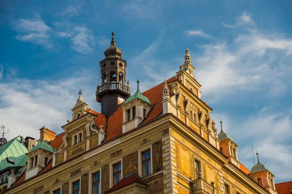 Praga, Repubblica Ceca, Piazza Venceslao: bellissimi edifici in stile liberty nel centro della città . — Foto Stock