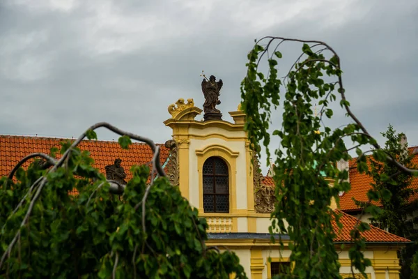 Praga, Repubblica Ceca: Praga Loreta - un complesso di edifici storici in Hradcany — Foto Stock