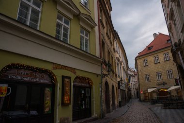 Prag, Çek Cumhuriyeti: Prag'ın tarihi merkezinde güzel bina