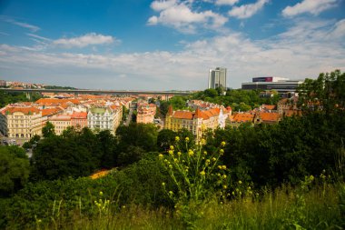 Visegrad gözlem güvertesinden Prag timelapse görünümü. Prag. Çek Cumhuriyeti.