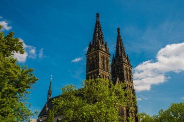 Prag, Çek Cumhuriyeti: Visegrad' daki Aziz Petrus ve Paul Bazilikası, Vysehrad, Prag 2 bölgesinde