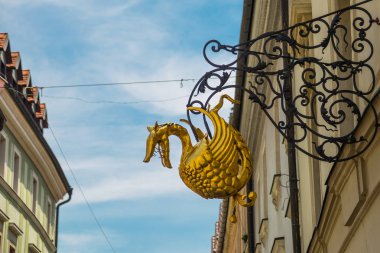 Bratislava, Slovakya: Eski şehirde bina dekor Beautiful Piece.