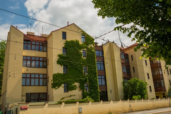 Praga, República Checa: Hermoso edificio en el centro histórico de Praga — Foto de Stock