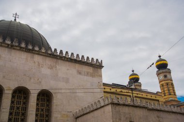 Budapeşte, Macaristan: Dohany Street Sinagogu, Büyük Sinagog olarak da bilinir, Budapeşte'de tarihi bir yapıdır.