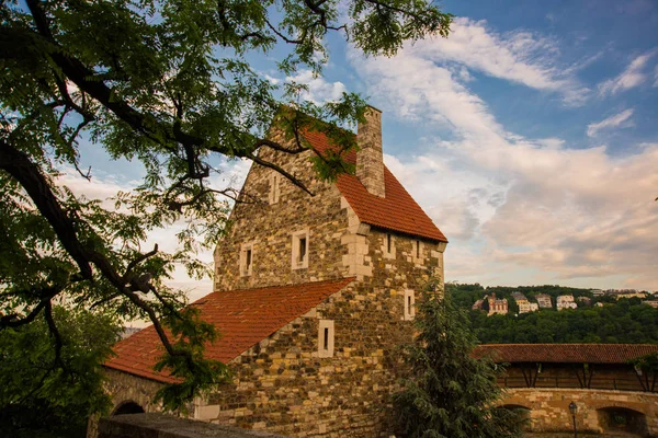 Budapest, Hungría: Deli Rondella, Fortificación medieval del Castillo Real de Buda en Castle Hill. Palacio Real — Foto de Stock