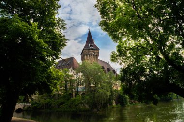 Budapeşte, Macaristan: Ünlü turistik Vajdahunyad Kalesi de Dracular kale olarak bilinen.