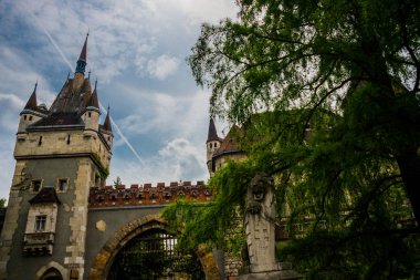 Budapeşte, Macaristan: Ünlü turistik Vajdahunyad Kalesi de Dracular kale olarak bilinen.
