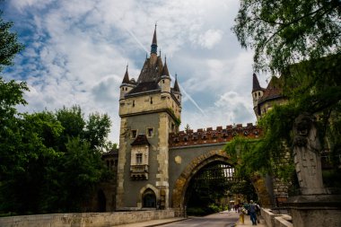 Budapeşte, Macaristan: Ünlü turistik Vajdahunyad Kalesi de Dracular kale olarak bilinen.