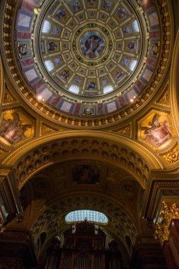 Budapeşte, Macaristan: Budapeşte'de İç St Stephen Bazilikası. Budapeşte'deki Roma Katolik bazilikası