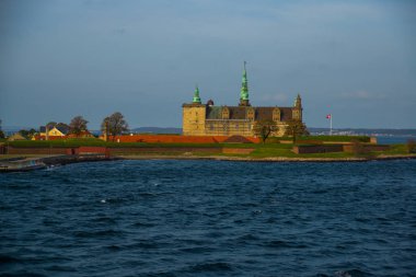 Kronborg Şatosu, Helsingor, Danimarka Kronborg birçok kişi tarafından Elsinore olarak da bilinir, William Shakespeare 'in ünlü trajedisi Hamlet, Danimarka Prensi.