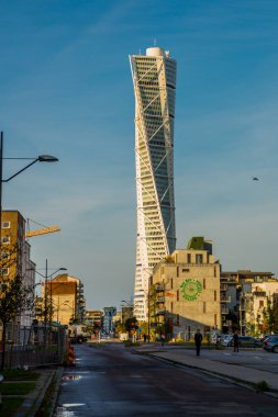 Malmö, İsveç: Gövde gökdeleni dönüyor. Santiago Calatrava tarafından tasarlandı ve bugün Malmö 'nün en çok tanınan simgesidir..