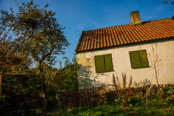 MALMO, SWEDEN: Old Houses in Malmo in the south of Sweden. Beautiful traditional house in the Park — Stock Photo, Image