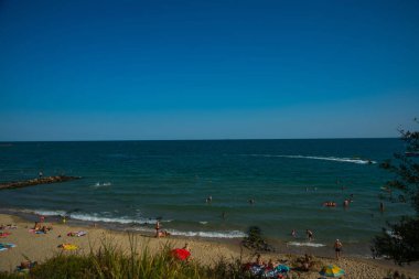 Bulgaristan, Saint Vlas: Deniz manzarası çok güzel. Sunny plajındaki manzara turistler ve aileler için popüler bir yerdir..