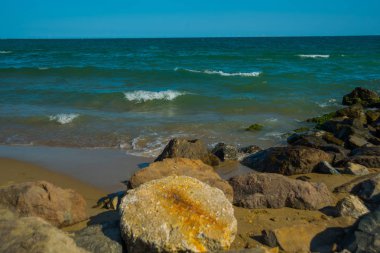 Bulgaristan, Saint Vlas: Deniz manzarası çok güzel. Sunny plajındaki manzara turistler ve aileler için popüler bir yerdir..