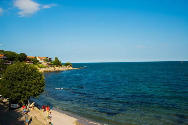 NESSEBAR, BULGARIA: Mar Negro con vistas al casco antiguo de Nessebar, Bulgaria —  Fotos de Stock