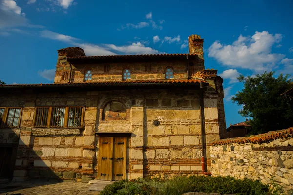 Nesebar, Bulharsko: Starobylé město a jedno z největších přímořských letovisek na bulharském pobřeží Černého moře, které se nachází v oblasti Burgasu. — Stock fotografie