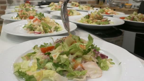 Restaurant Cuisine Cooking Salad Sauce — Stock Video