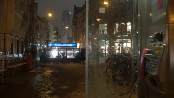 Cidade Noite Berlin Payphone Weinmeisterstrasse — Vídeo de Stock