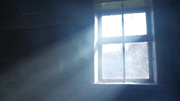 Işınla Tüttür Pencereden Düşen Işık — Stok video