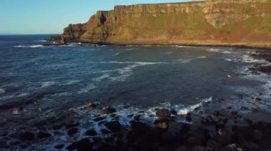 İrlanda rocky dağlarının güzel manzara havadan görünümü