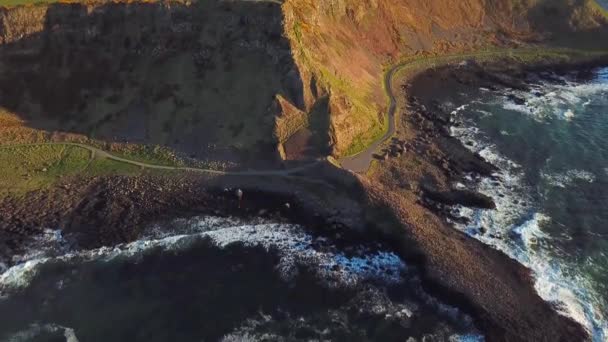 アイルランド ロッキー山脈の美しい風景を空撮 — ストック動画