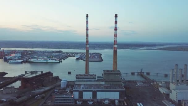 Camini Poolbeg Dublino Irlanda — Video Stock