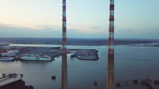 Poolbeg Chimneys Dublin Irlandia — Stok Video