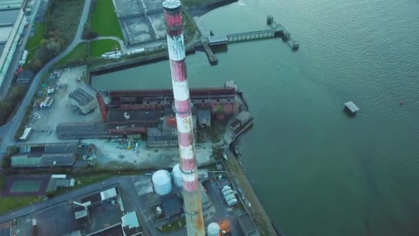 Chimeneas Poolbeg Dublín Irlanda — Vídeo de stock