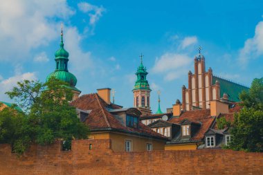 Varşova Old Town binalar ve kiliseler.