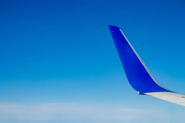 Ala Avión Cielo Azul Con Nubes — Foto de Stock