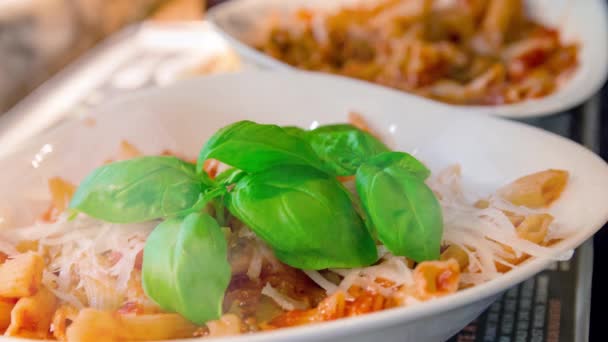 Cinemagraph Smoke Emitted Portion Hot Penne Pasta Con Salsa Tomate — Vídeos de Stock