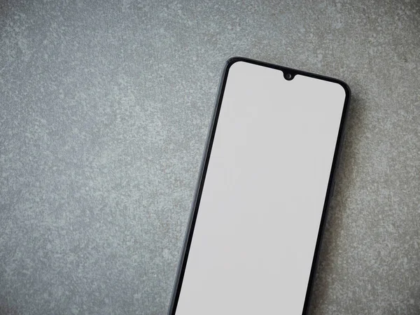 Mockup Smartphone Móvel Preto Encontra Superfície Com Tela Branco Isolado — Fotografia de Stock