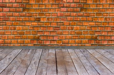 İç tasarım taş duvar ve ahşap zemin.