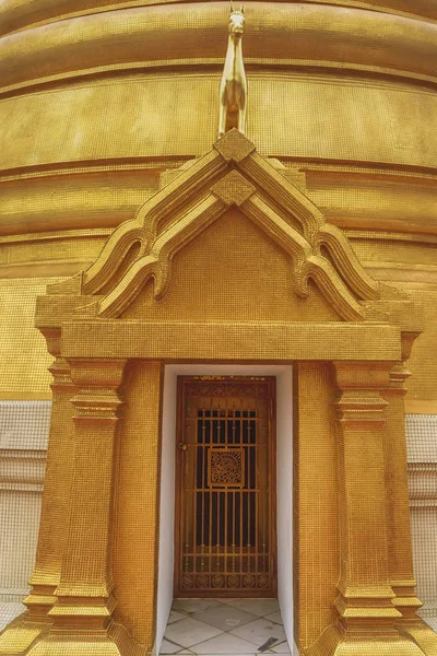 Marco Wat Bowon Niwet Temple Ratchaworawihan Bangkok Tailândia Lugar Onde — Fotografia de Stock