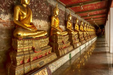 Wat Suthat Thepwararam Bangkok, Tayland için bir dönüm noktası. Herkes her dinde-ebilmek var olmak görüş bir yer.