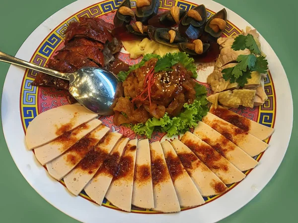 Kinesisk Mat Tallriken Bordet — Stockfoto