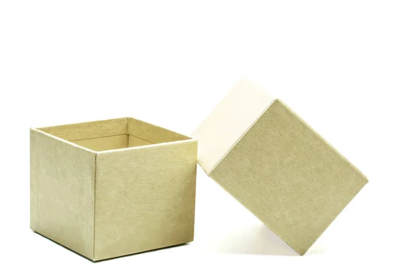Beyaz Bir Arka Plan Üzerinde Izole Bir Küçük Hediye Kutusu — Stok fotoğraf