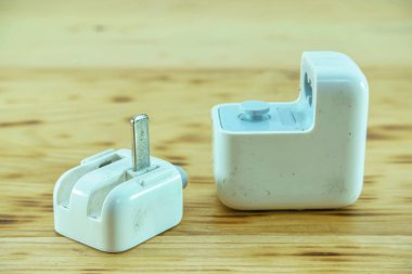 Adaptör Şarj cihazı hasar