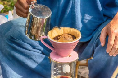 Geleneksel bir kahve