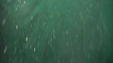 Su ile ters balon iğne ile kırık, anları kırık süper yavaş.