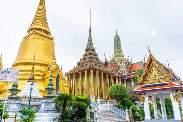 Wat Phra Kaew es un hito en Tailandia —  Fotos de Stock