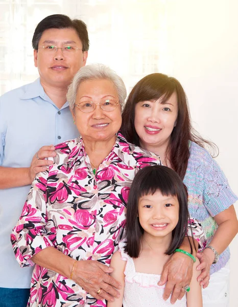 Portrait Asian Three Generations Family — Stock Photo, Image