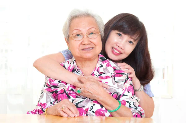 Portrait Asian Senior Woman Daughter — Stock Photo, Image