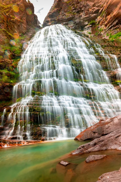 马尾瀑布在 Ordesa 国家公园和蒙特卡洛 Perdido — 图库照片