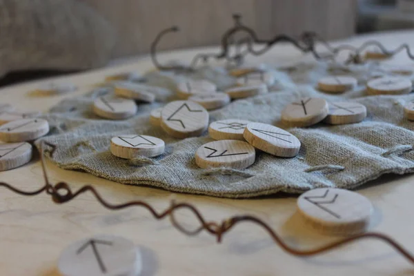 Angelsaksische Houten Handgemaakte Runen Futhorc — Stockfoto